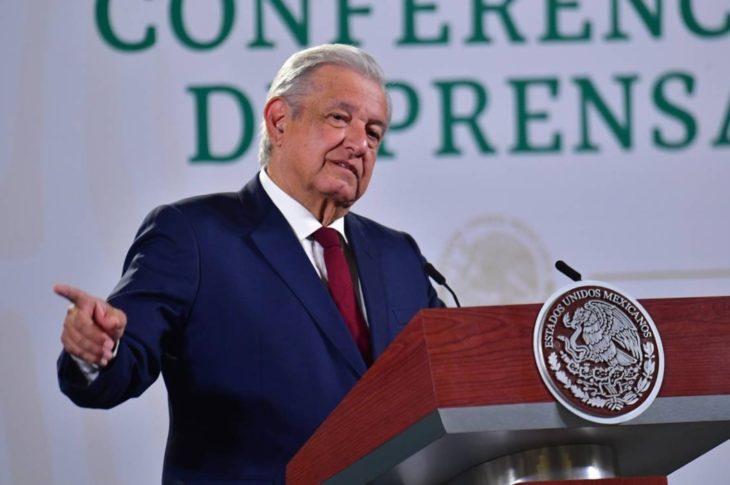 Confirma López Obrador regreso a clases presenciales